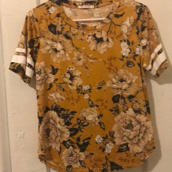 Tops - Floral shirt
